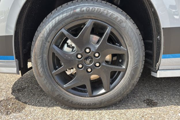 FORD TRANSIT CUSTOM 170 BVA8 SPORT L1H1 320