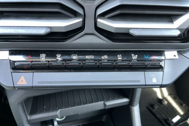 DACIA BIGSTER HYBRID 155 EXPRESSION PLUS