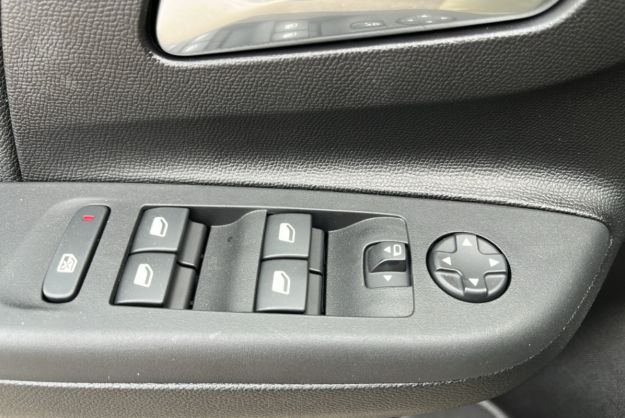 OPEL CORSA HYBRID 110 E-DCT6 GS PK CONFORT