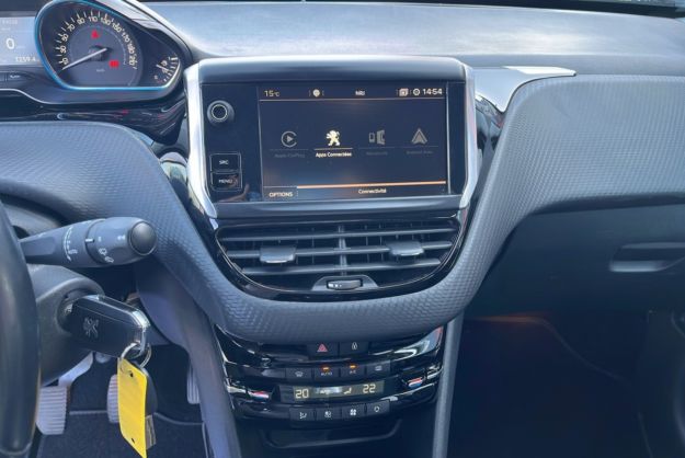 PEUGEOT 2008 1.2 130 ALLURE