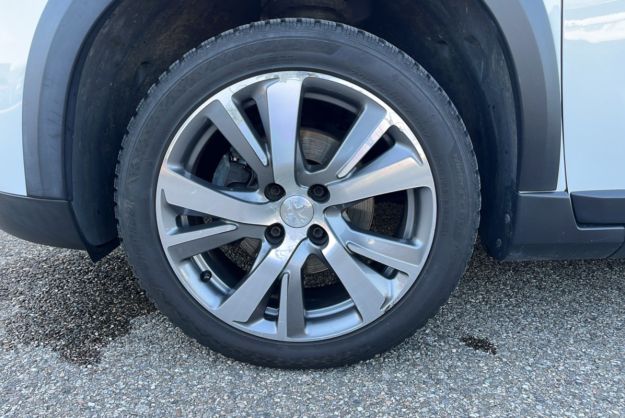 PEUGEOT 2008 1.2 130 ALLURE