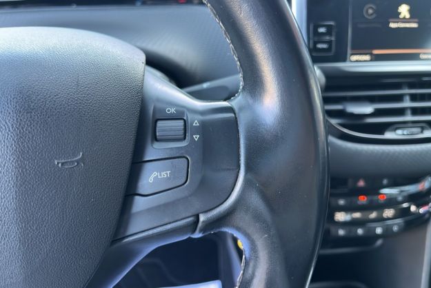 PEUGEOT 2008 1.2 130 ALLURE