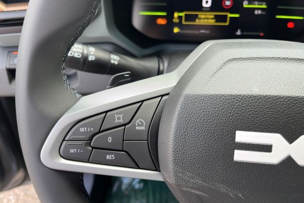 DACIA DUSTER HYBRID-G 150 4X4 EXTREME