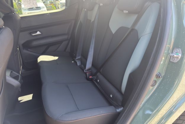DACIA DUSTER HYBRID-G 150 4X4 EXTREME PLUS