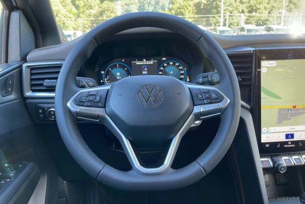 VOLKSWAGEN AMAROK V6 240 BVA10 AVENTURA 4PL