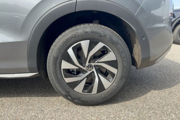 VOLKSWAGEN T-ROC ETSI 150 DSG LIFE PLUS