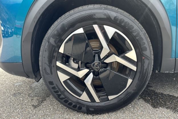 PEUGEOT 2008 HYBRID 145 E-DSC6 ALLURE PLUS