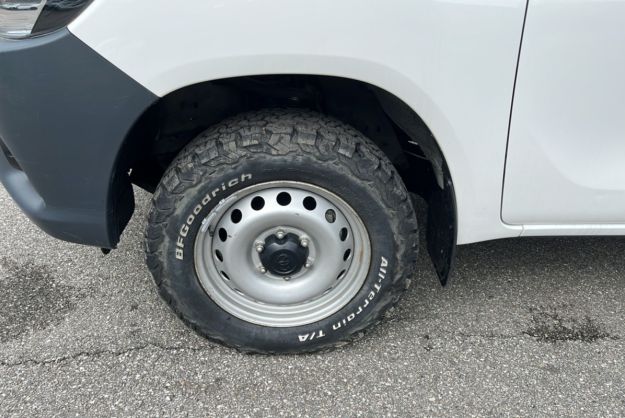 TOYOTA HILUX SINGLE CAB 2.4 150 LECAP