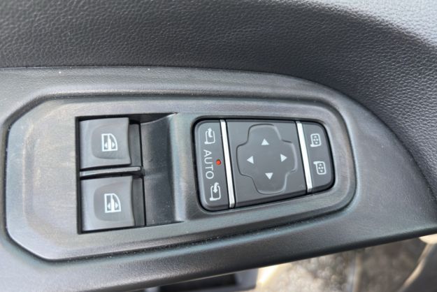NISSAN PRIMASTAR 2.0 DCI 150 TEKNA L2H1 9PL