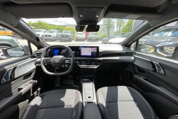 RENAULT CLIO 6 TCE 115 EDC TECHNO
