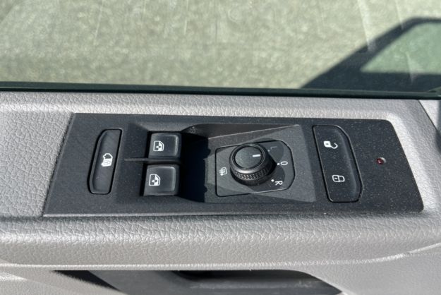 VOLKSWAGEN TRANSPORTER 2.0 TDI 150 DSG