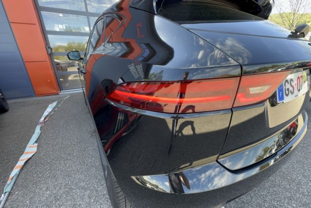 JAGUAR E-PACE 2.0 200 HSE 4X4 R-DYNAMIC E85