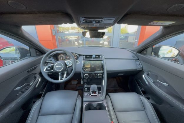 JAGUAR E-PACE 2.0 200 HSE 4X4 R-DYNAMIC E85