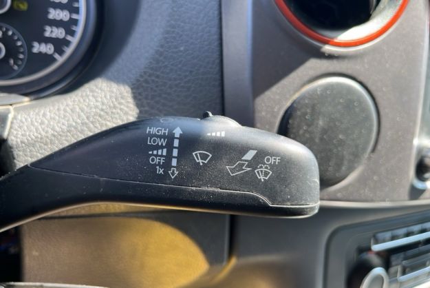 VOLKSWAGEN AMAROK 2 TDI 180 BVA