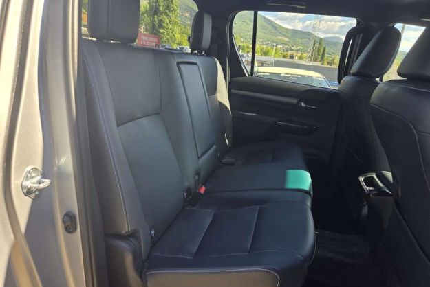 TOYOTA HILUX 2.8 204 BVA INVINCIBLE 4PL