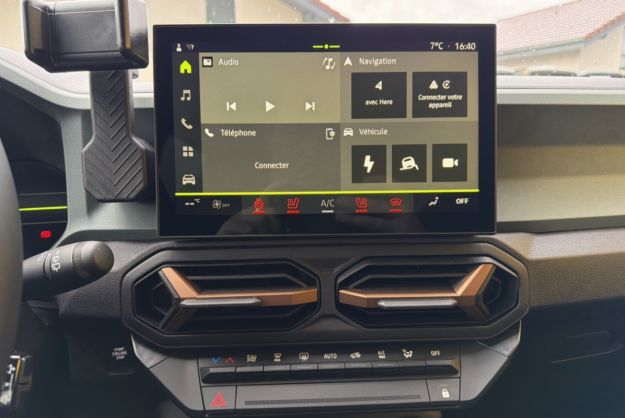 DACIA DUSTER HYBRID-G 150 4X4 EXTREME PLUS