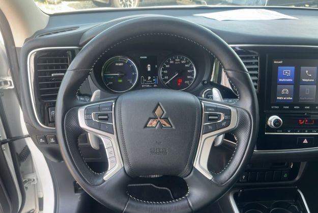 MITSUBISHI OUTLANDER 2.4 PHEV 224 4WD BUSINESS