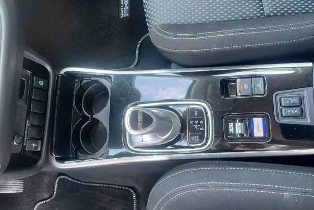 MITSUBISHI OUTLANDER 2.4 PHEV 224 4WD BUSINESS
