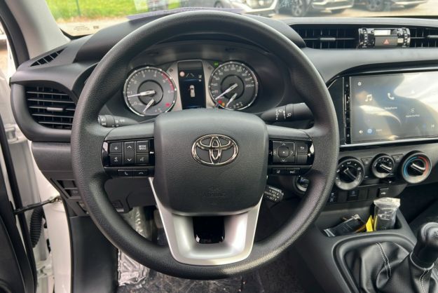 TOYOTA HILUX 2.8 204 X-TRA CAB LE CAP MY26