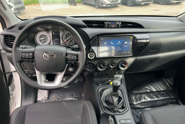 TOYOTA HILUX 2.8 204 X-TRA CAB LE CAP MY26