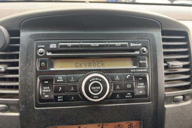 NISSAN NAVARA 2.5 DCI 190 KING CAB
