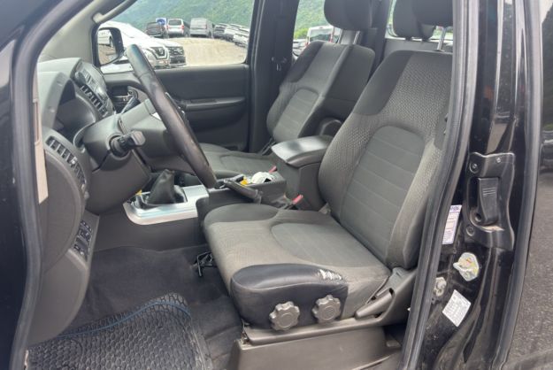 NISSAN NAVARA 2.5 DCI 190 KING CAB