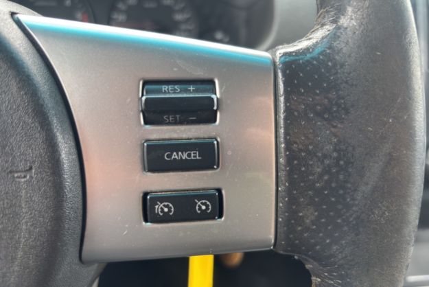NISSAN NAVARA 2.5 DCI 190 KING CAB