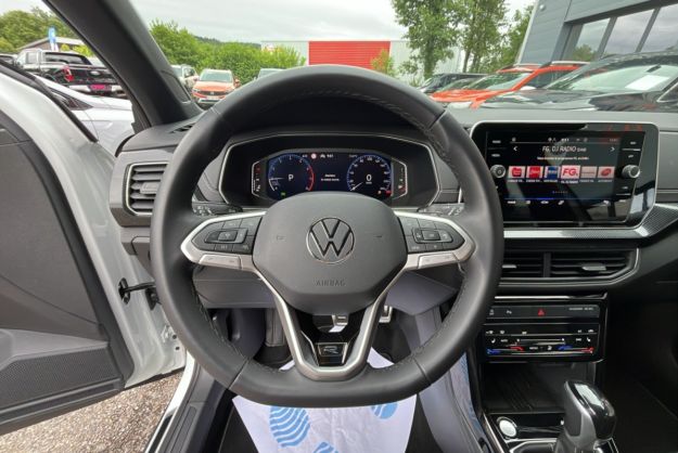 VOLKSWAGEN T-CROSS TSI 116 DSG R-LINE PLUS