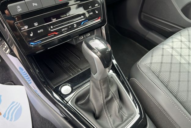 VOLKSWAGEN T-CROSS TSI 116 DSG R-LINE PLUS