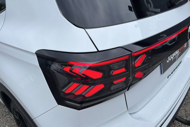 VOLKSWAGEN T-CROSS TSI 116 DSG R-LINE PLUS