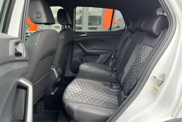 VOLKSWAGEN T-CROSS TSI 116 DSG R-LINE PLUS
