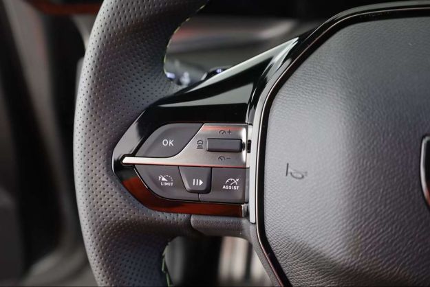 PEUGEOT 408 HYBRID 145 GT PK ALCANTARA 360