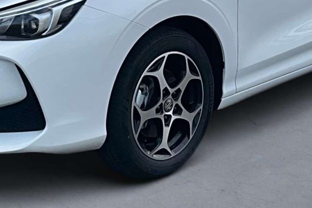 MG MG3 1.5 L HYBRID+ 195 CH LUXURY
