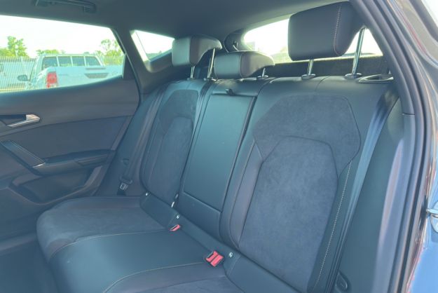 CUPRA FORMENTOR TDI 150 DSG7 T.O BACQUETS