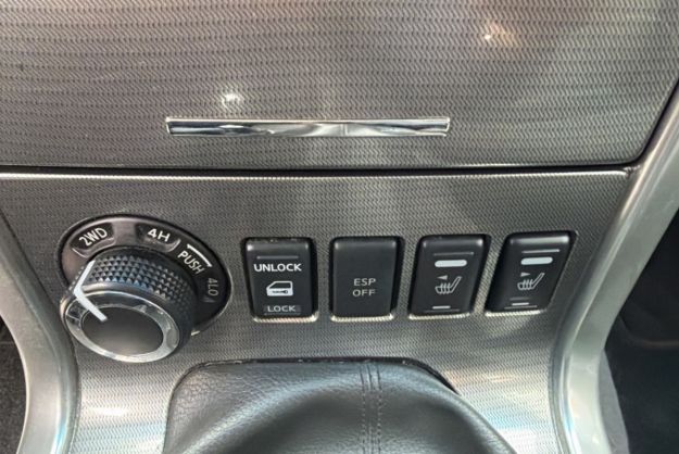 NISSAN NAVARA 2.5 DCI 190 4WD DOUBLE CABINE