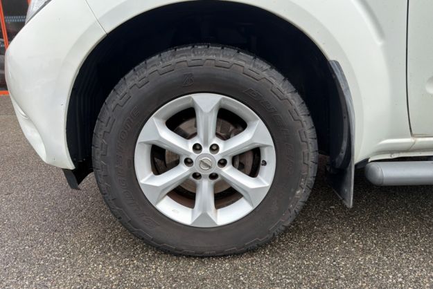 NISSAN NAVARA 2.5 DCI 190 4WD DOUBLE CABINE