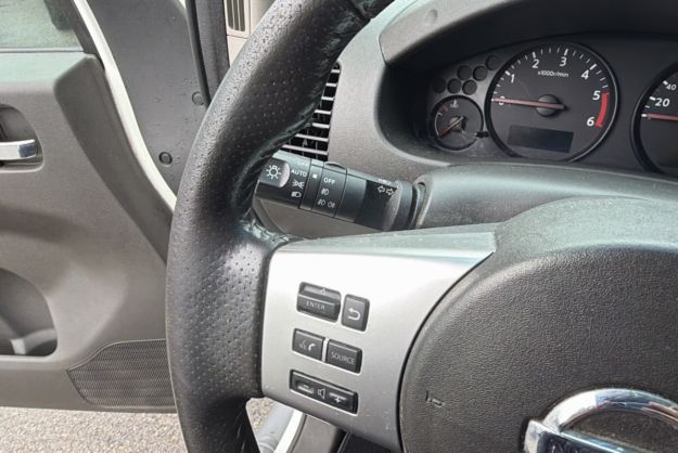 NISSAN NAVARA 2.5 DCI 190 4WD DOUBLE CABINE