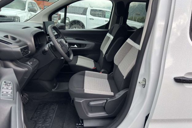 CITROEN BERLINGO BLUEHDI 130 EAT8 MAX 5PL N1