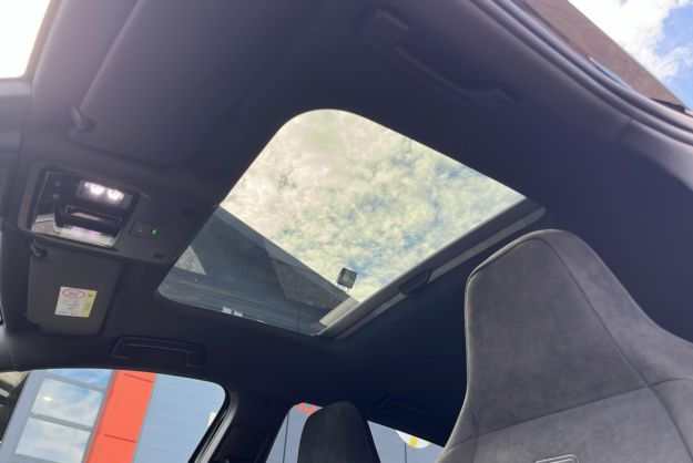 VOLKSWAGEN GOLF TDI 150 DSG R-LINE T.O 360