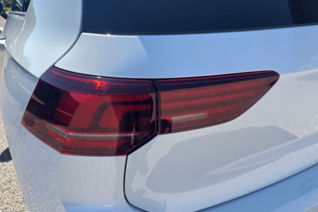 VOLKSWAGEN GOLF TDI 150 DSG R-LINE T.O 360