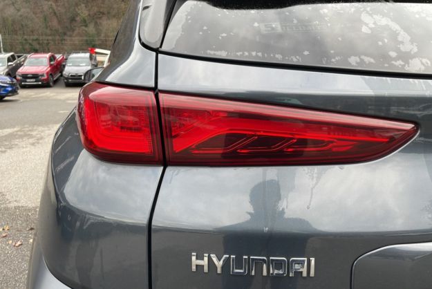 HYUNDAI KONA CRDI 136 EXECUTIVE 4WD