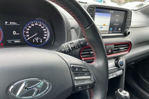 HYUNDAI KONA CRDI 136 EXECUTIVE 4WD