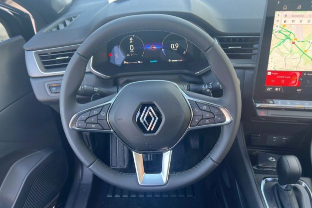 RENAULT CAPTUR TCE 160 EDC TECHNO TO CAM360