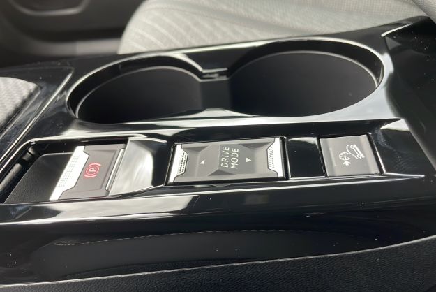 PEUGEOT 2008 NEW 130 EAT8 ALLURE GRIP VISIO2