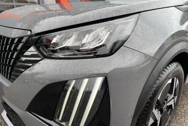 PEUGEOT 2008 NEW 130 EAT8 ALLURE GRIP VISIO2