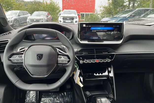 PEUGEOT 2008 NEW 130 EAT8 ALLURE GRIP VISIO2
