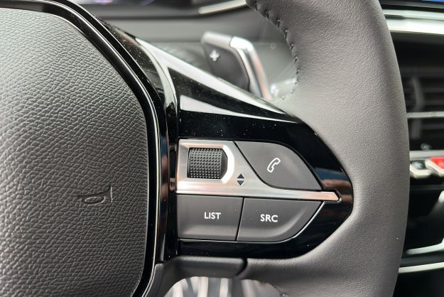 PEUGEOT 2008 NEW 130 EAT8 ALLURE GRIP VISIO2