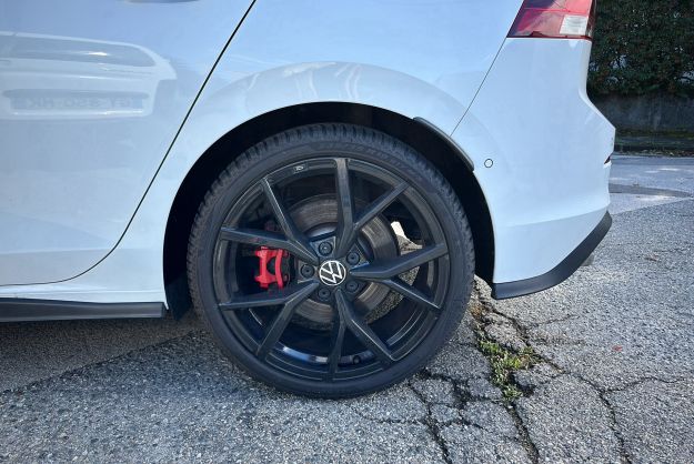 VOLKSWAGEN GOLF 2.0 TSI 245 GTI T.O HEADUP BLACK
