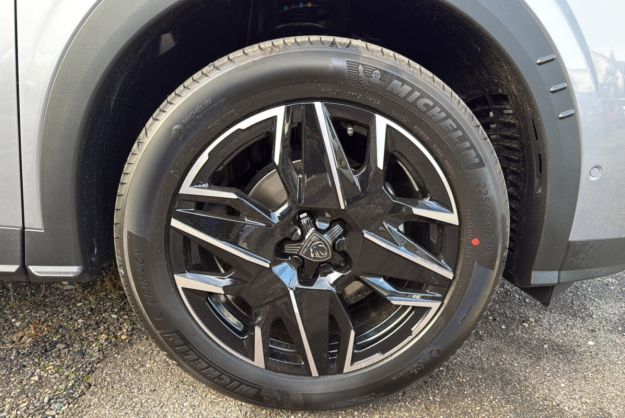 PEUGEOT 3008 HYBRID 136 E-DCS6 GT PLUS T.O