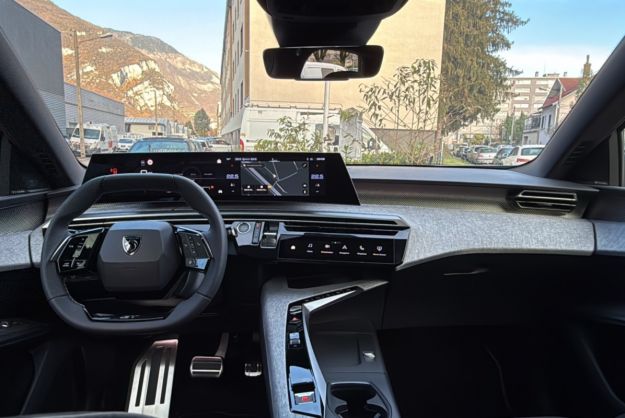 PEUGEOT 3008 HYBRID 136 E-DCS6 GT PLUS T.O